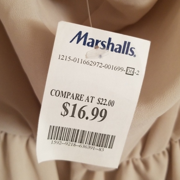 Lost April Dress - Picture 3 of 3